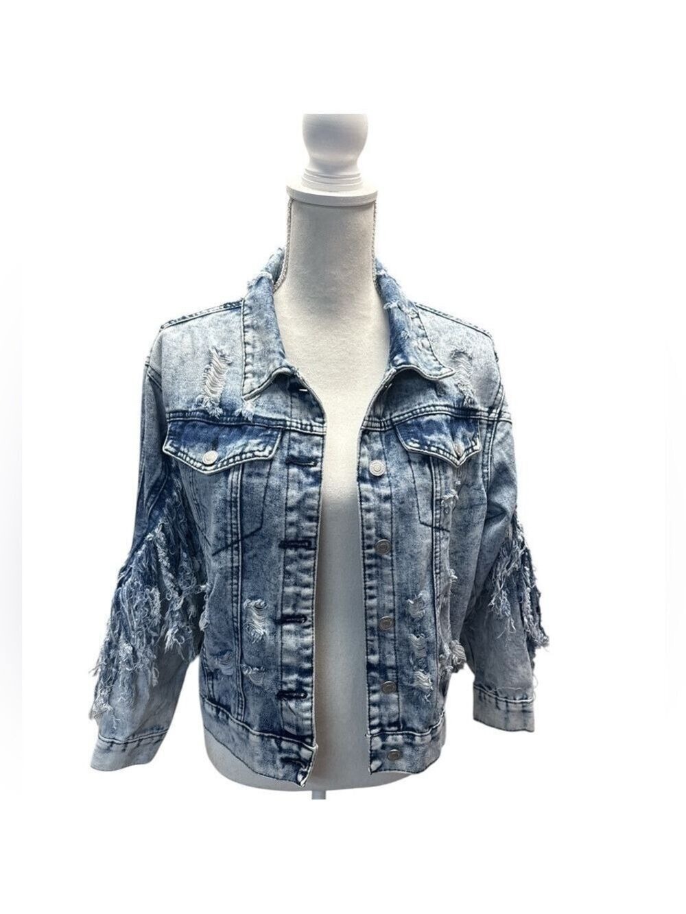 Thrill Women's Distressed Denim Jacket Blue Size L Casual Button-Up